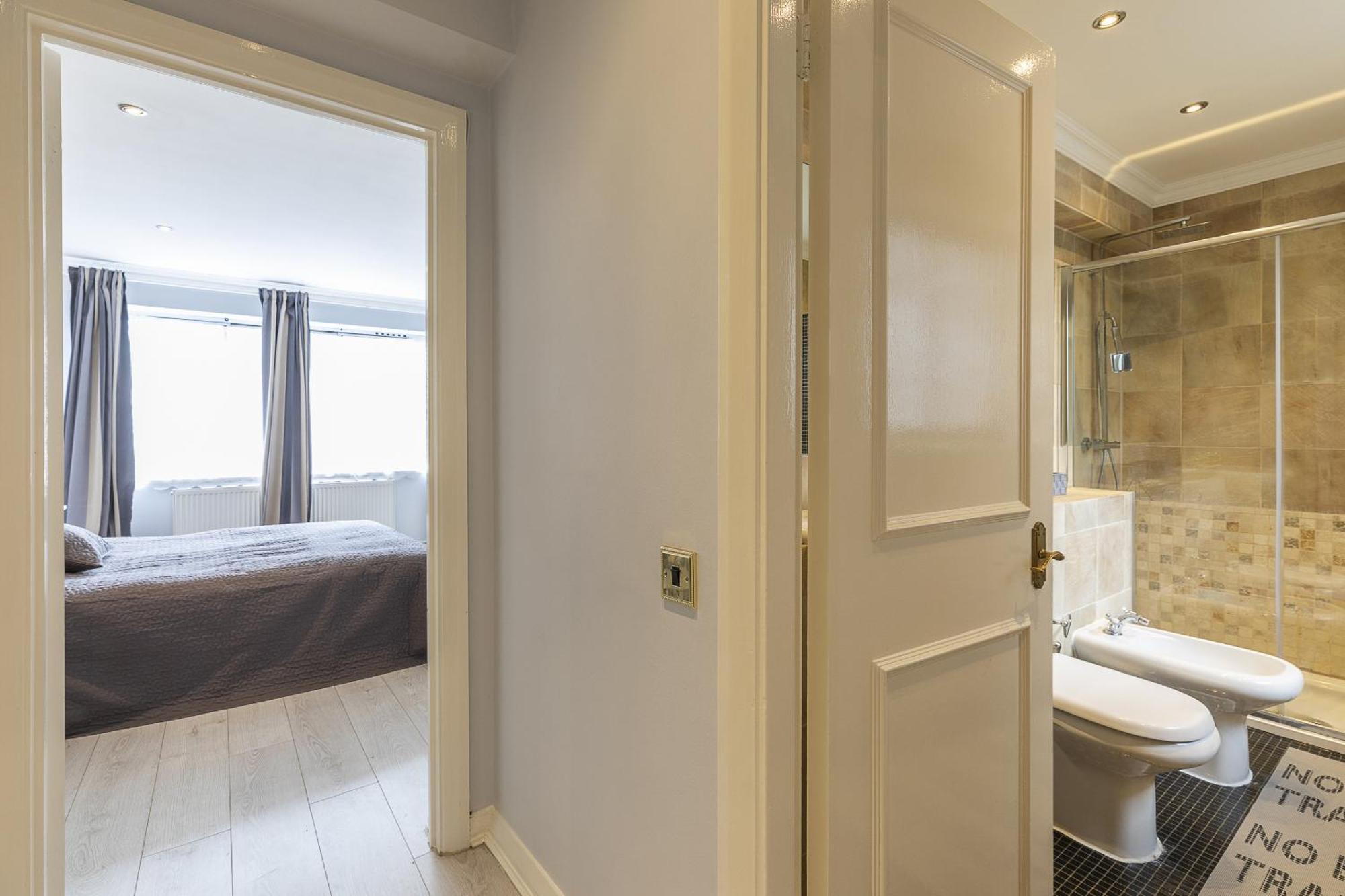 Gorgeous 4 Bedrooms Apartment Near Hyde Park And Oxford St 런던 외부 사진